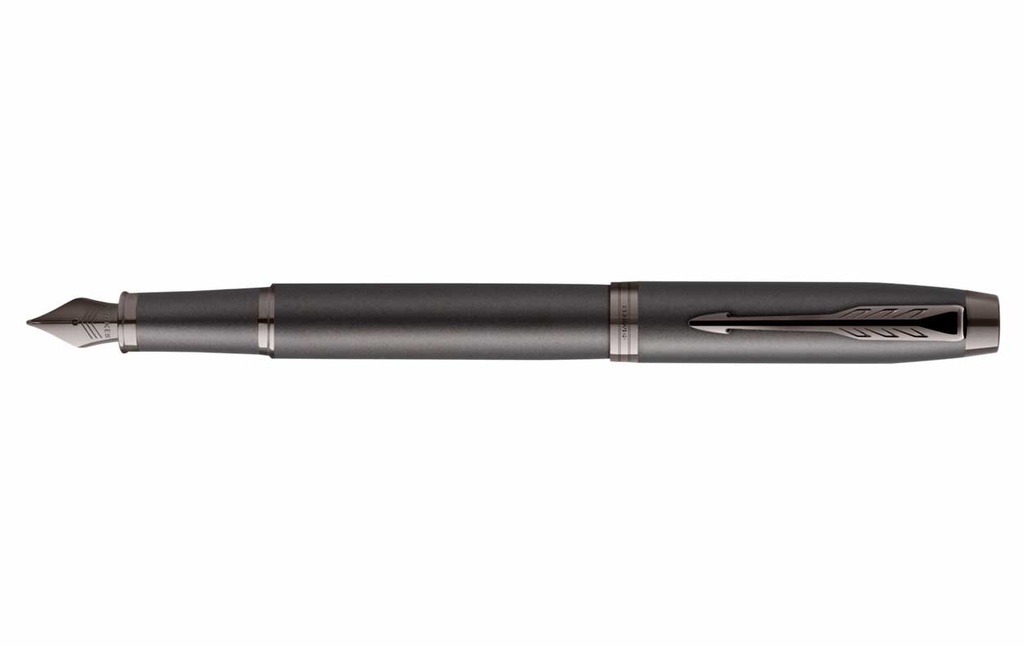 Pluma Parker IM Monochromatic