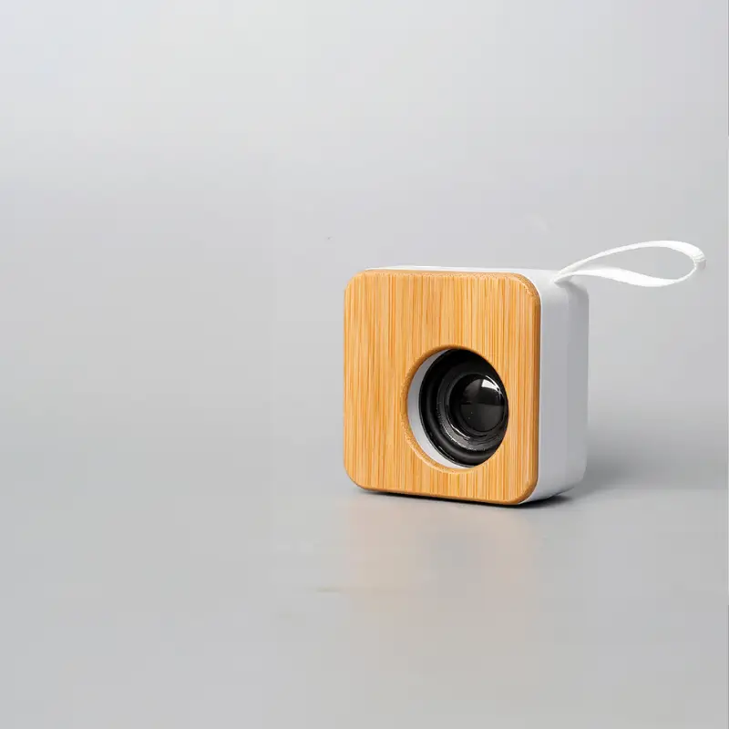 [ZT-99030777171D03D22] Parlante Retric